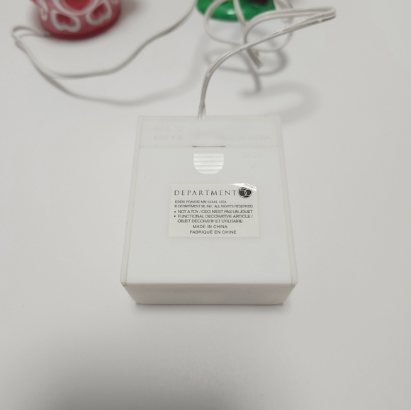 Department 56 Kissing Booth 25 Cents Snow Village Valentine's Day 55215 - Picture 6 of 11